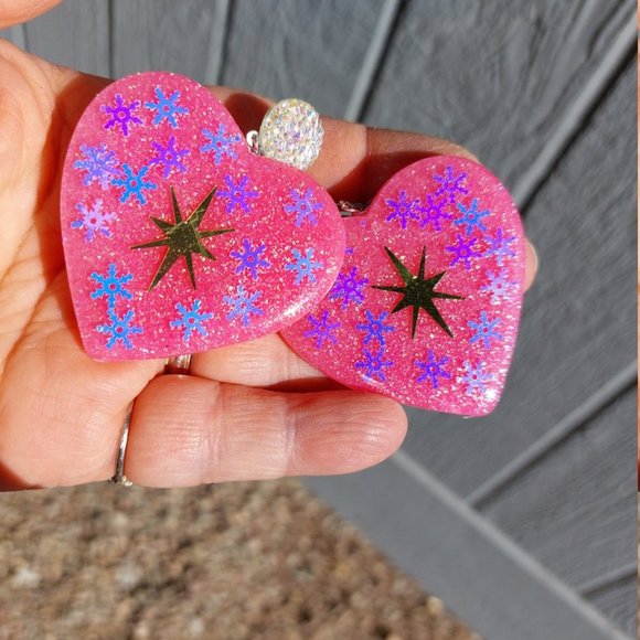 Starburst w Snowflakes Pink Heart Earrings, Resin Festive Holiday - Picture 4 of 6